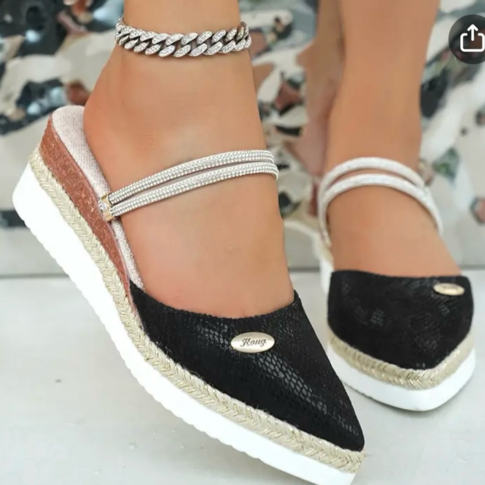 Kong Black and Brown Women's Slip-On Shoes 7